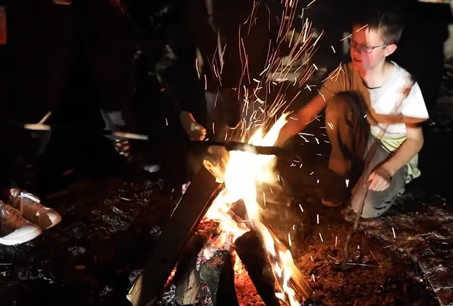 Lagerfeuer auf dem Witthof in den Reiterferien
